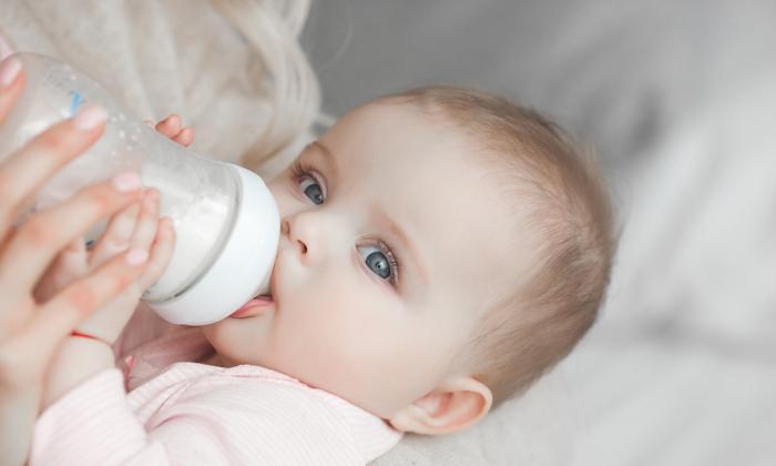 Experts Warn Against Corn Syrup in Baby Formula