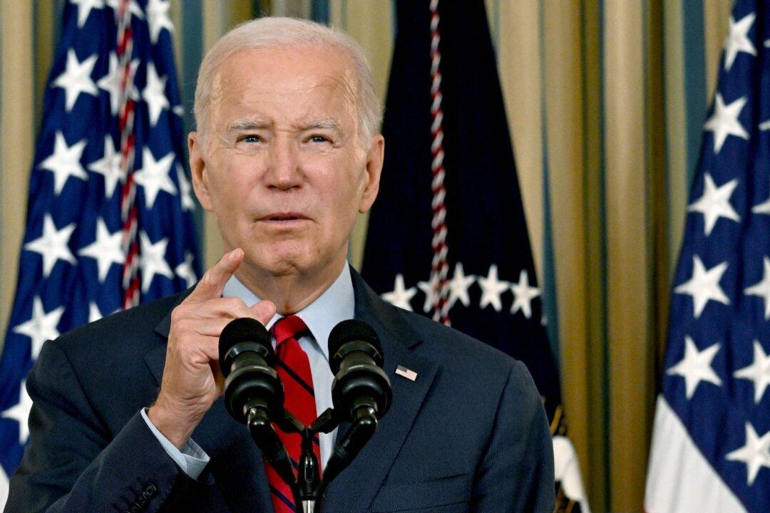 Democrats Search for Alternatives to Biden Over Concerns About Age