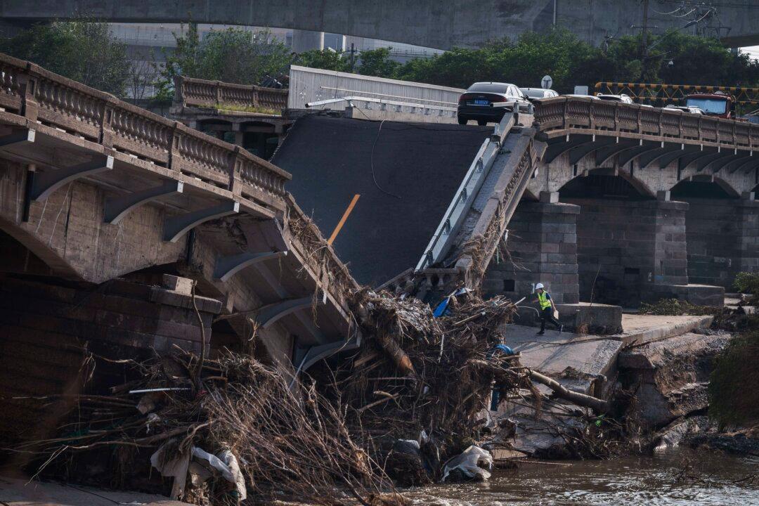 China’s Infrastructure Investment Could Tumble Next: Experts