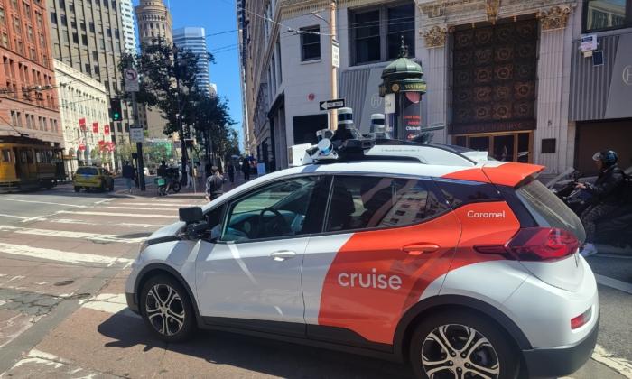 Autonomous Vehicle Attacked With a Weapon in San Francisco