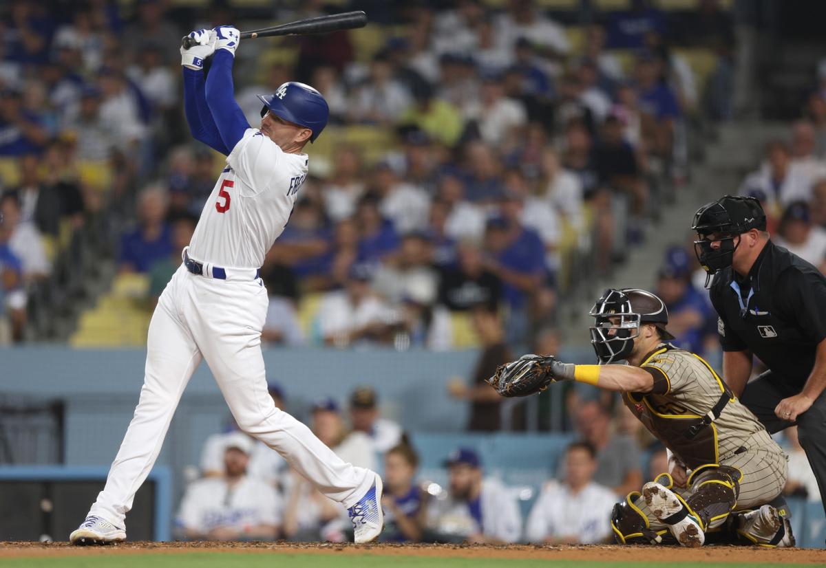 Freddie Freeman Homers and Gets 4 Hits on His Birthday, Leading Dodgers Past Padres 11–2