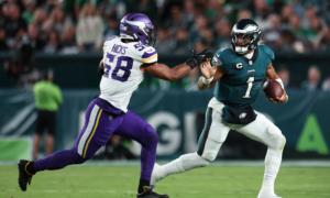 Jalen Hurts Runs for 2 TDs, Throws for a Score; Eagles Hold Off Fumble-Prone Vikings 34–28