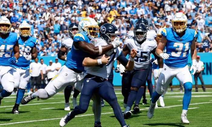 Ryan Tannehill Leads Titans Past Chargers in OT