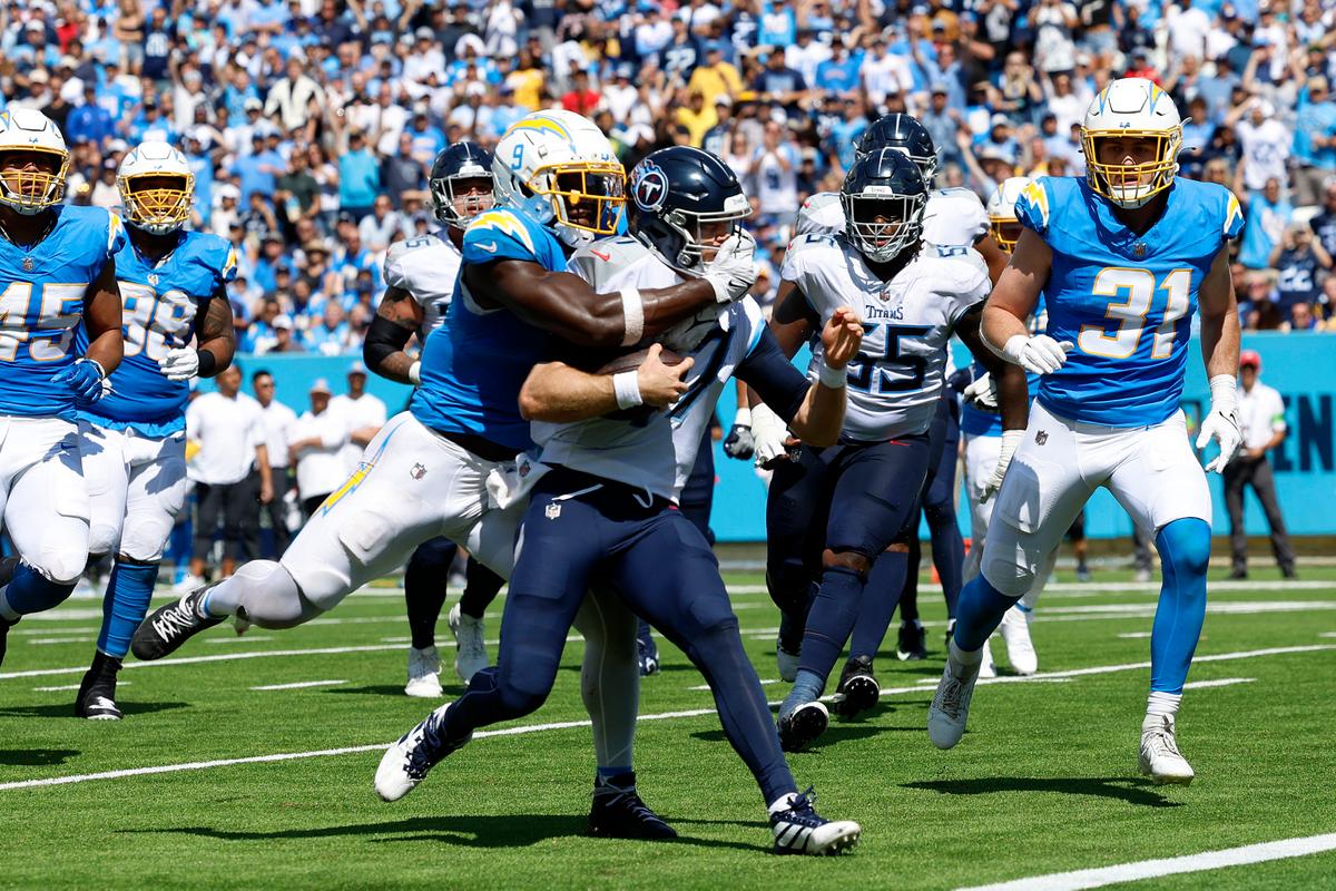 Ryan Tannehill Leads Titans Past Chargers in OT