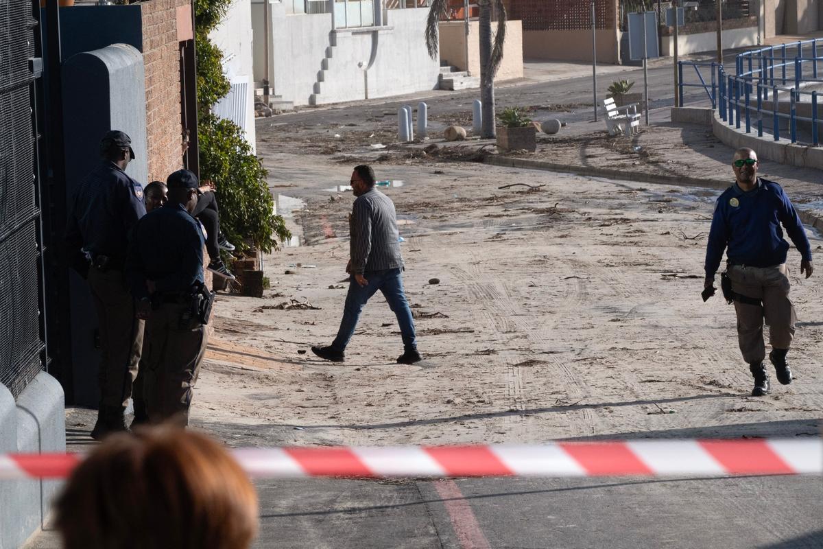 ‘Spring Tide’ Ocean Waves Crash Into Buildings in South Africa, Leaving 2 Dead and Injuring Several