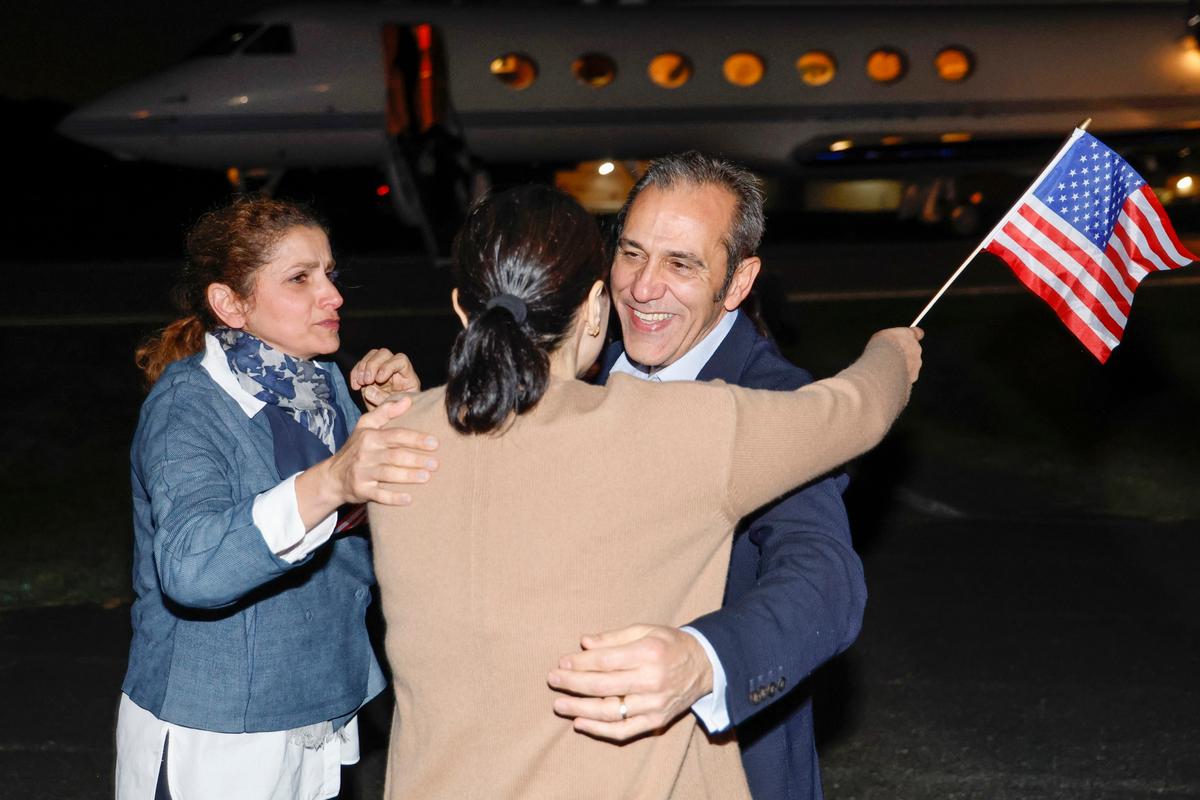 Americans Released by Iran Arrive Home, as They Tearfully Embrace Their Loved Ones