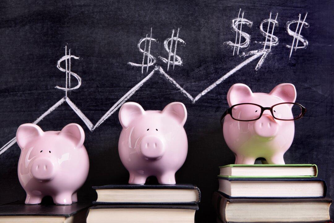 8 Easy Things Every Young Adult Should Do to Save Money