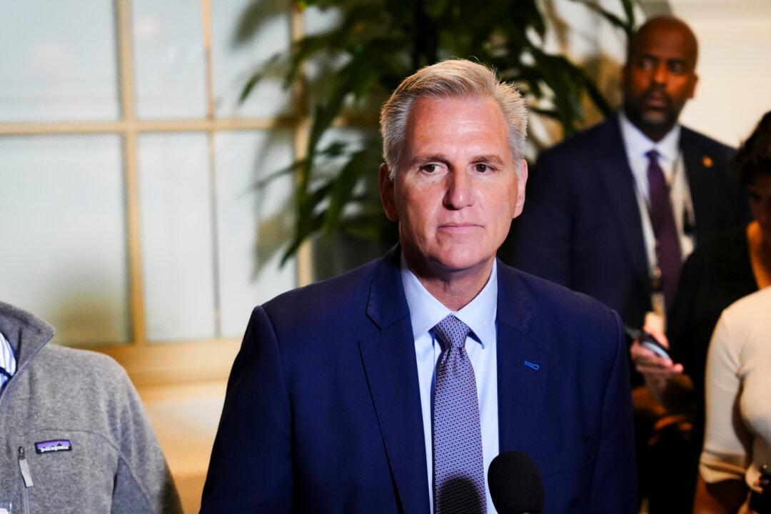 House Advances $300 Million Ukraine Funding Measure