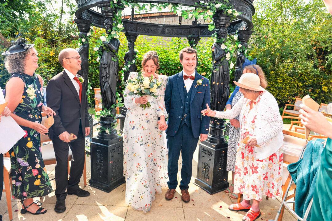 Couple Recreates Wedding Ceremony at Care Home for Grandmom With Alzheimer’s: ‘She Was Overjoyed’