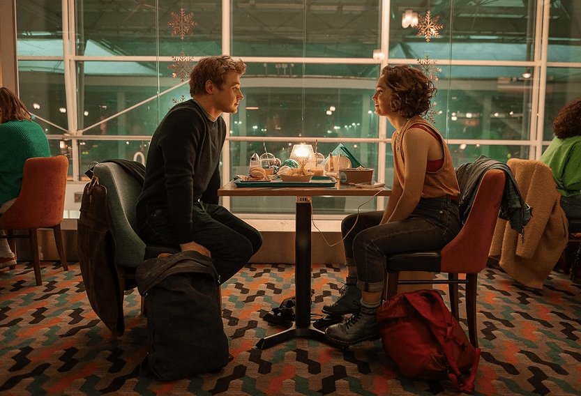  Oliver Jones (Ben Hardy) and Hadley Sullivan (Haley Lu Richardson) fall in love quickly, in "Love at First Sight." (Rob Baker Ashton/Netflix)