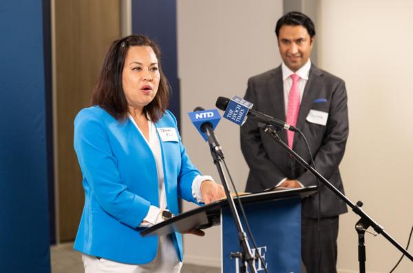  Irvine Vice Mayor Tammy Kim speaks at the opening of a new Epoch Times office location in Irvine, Calif., on Sept. 19, 2023. (John Fredricks/The Epoch Times)