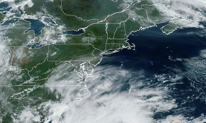 Tropical Storm Warning Issued for US East Coast Ahead of Potential Cyclone, Forecasters Say