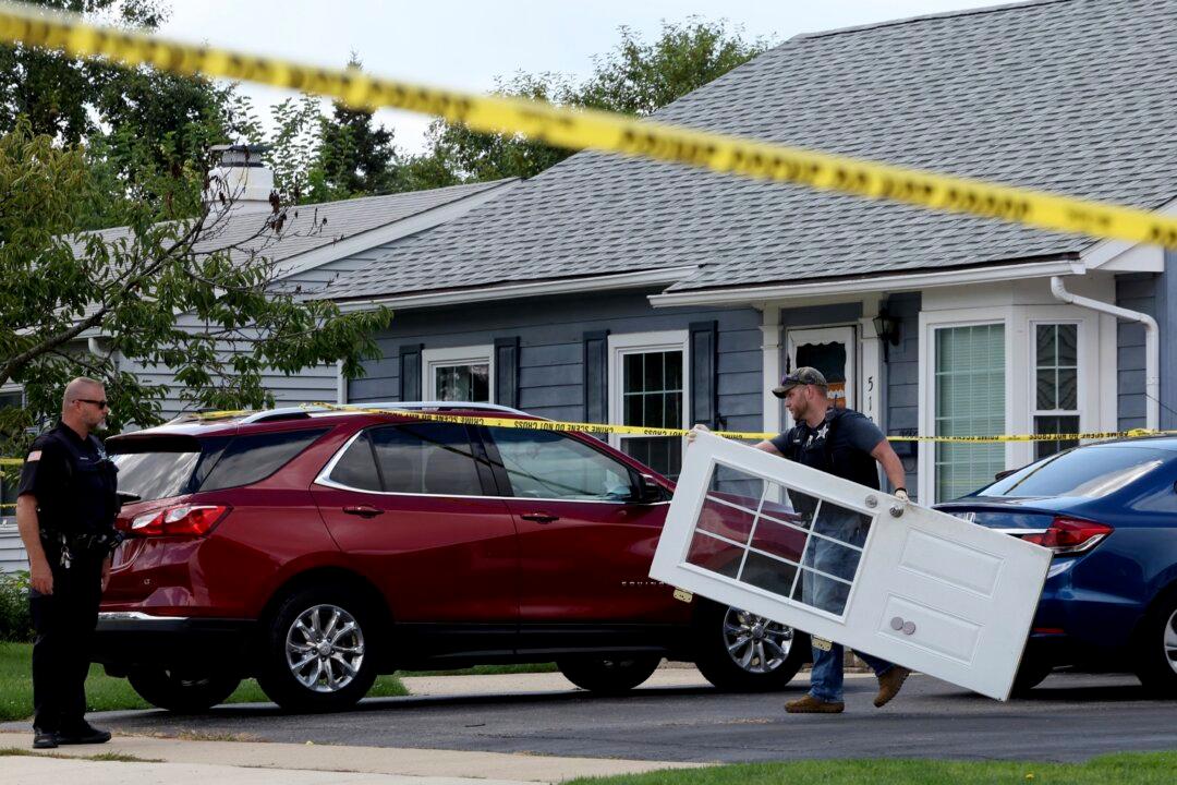 One Member of Family Slain in Suburban Chicago Was in Relationship With Shooting Suspect, Police Say