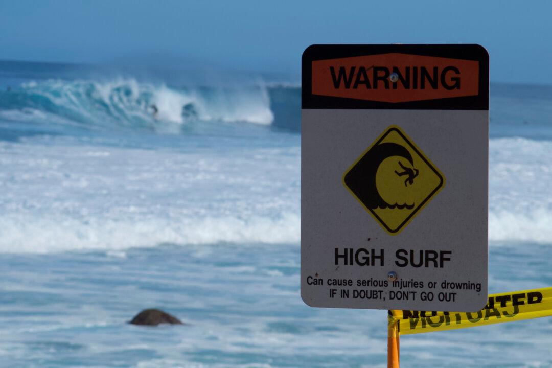 How to Stay Safe on Hawaii’s Beaches
