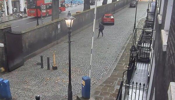 CCTV footage of Michael Broddle walking away after placing an improvised explosive device outside a barrister's chambers in Gray's Inn Road, central London, on Sep. 14, 2021. (Metropolitan Police)