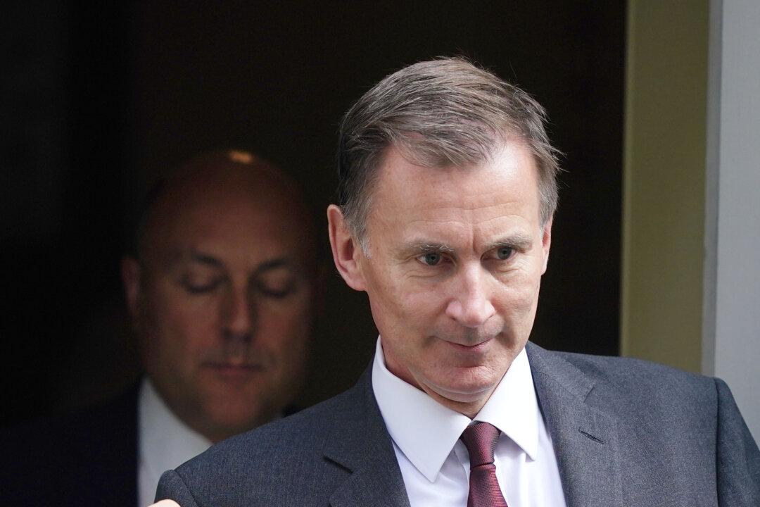 Chancellor: Tax Cuts ‘Virtually Impossible’ at the Moment