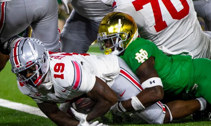 No. 6 Ohio State Plunges for Touchdown With 1 Second Left to Beat No. 9 Notre Dame 17–14