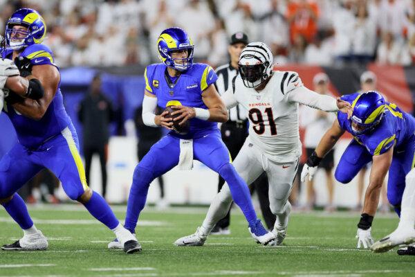 Trey Hendrickson (91) of the Cincinnati Bengals sacks Matthew Stafford (9) of the Los Angeles Rams during the third quarter in the game at Paycor Stadium in Cincinnati on Sept. 25, 2023. (Andy Lyons/Getty Images)