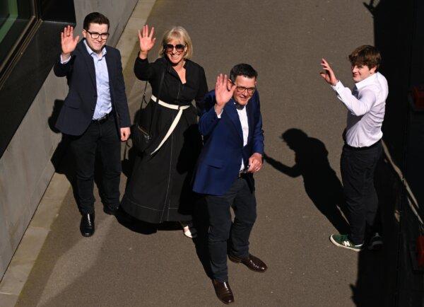  Victorian Premier Daniel Andrews (2nd right) departs with his family after announcing his retirement as premier and from politics, in Melbourne, on Tuesday, Sept. 26, 2023. (AAP Image/James Ross)