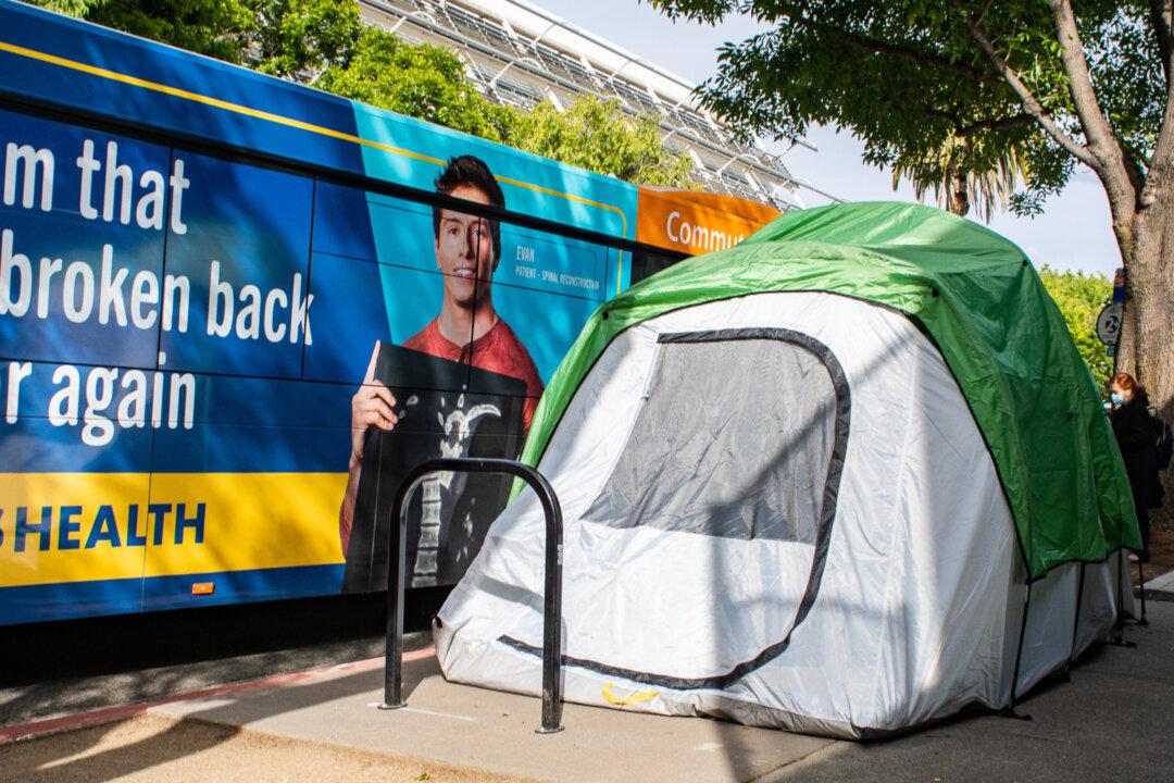 Sacramento to Consider Daytime Ban on Homeless Camps