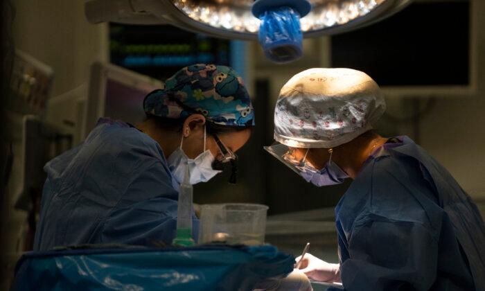Government-Funded Surgeries in Quebec Increasingly Performed by Private Clinics: Study