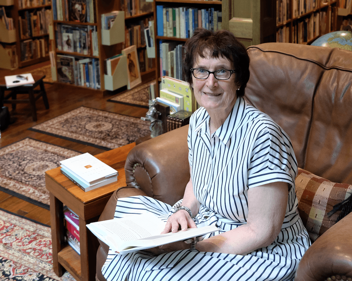 Woman Builds Home Library with 33,000 Children’s Books to Share Love of Reading