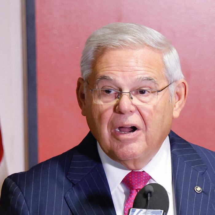 Sen. Menendez’s Criminal Trial to Begin on May 6