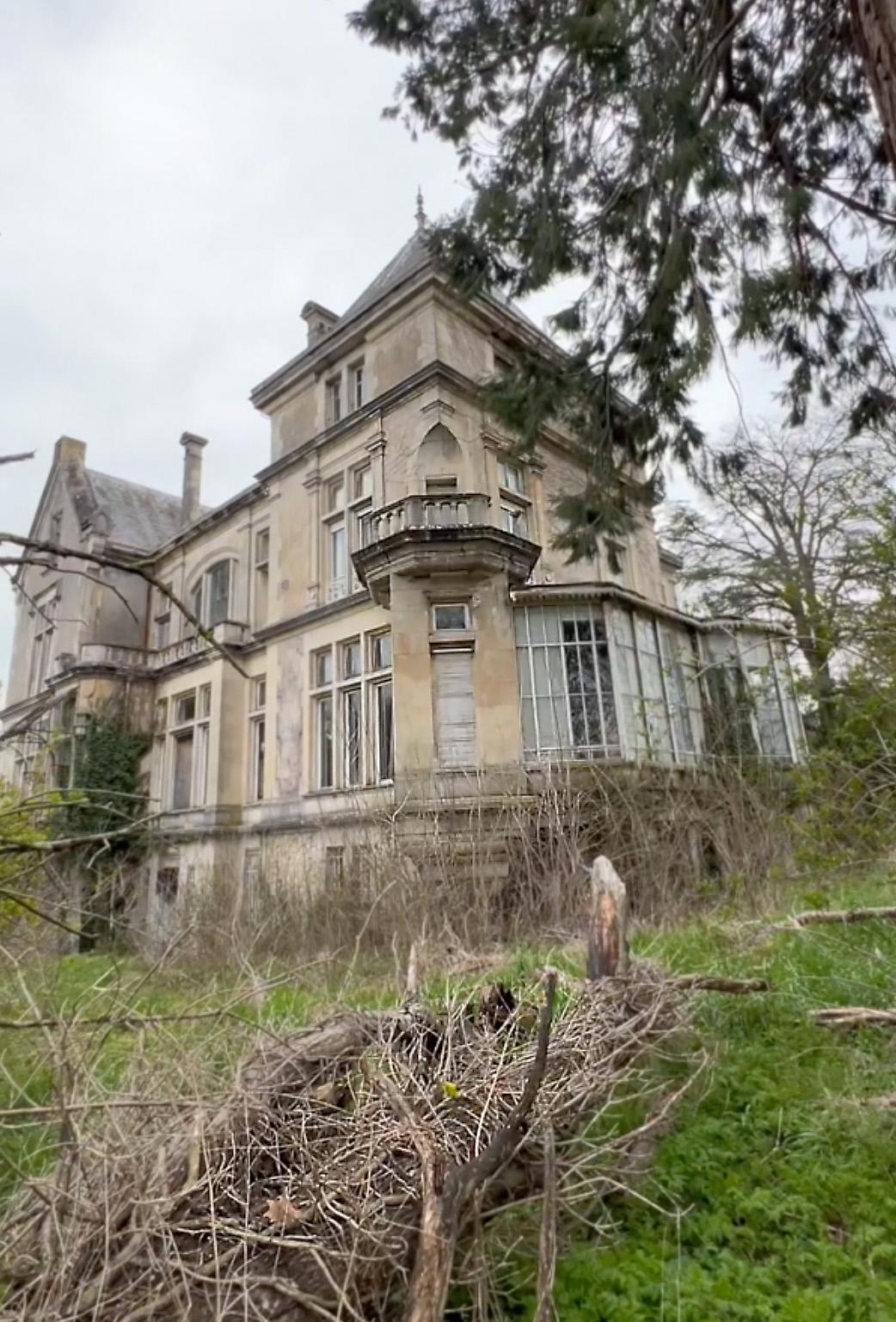 An abandoned mansion somewhere in rural France. (Screenshot/Newsflare)