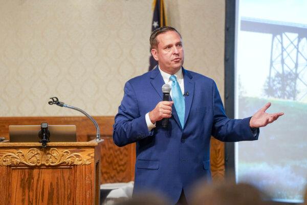 Orang County Executive Steve Neuhaus presents the 2024 budget at the Erie Hotel and Restaurant in Port Jervis, N.Y., on Sept. 26, 2023. (Cara Ding/The Epoch Times)
