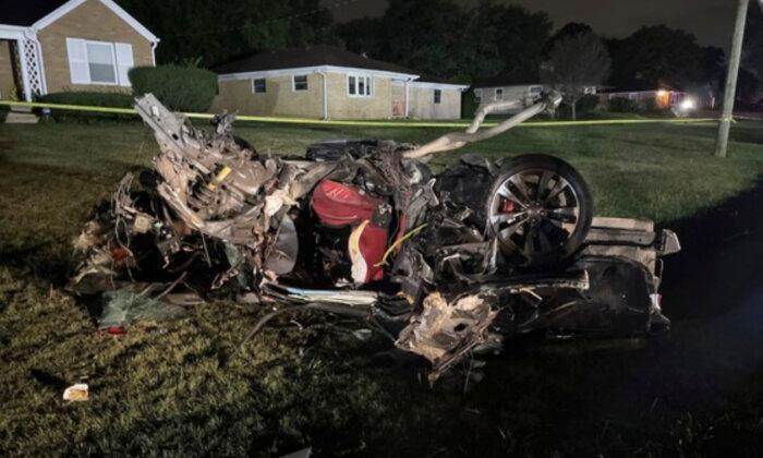 3 Dead After Sports Car Crashes in Indianapolis, Minutes After Police End Pursuit