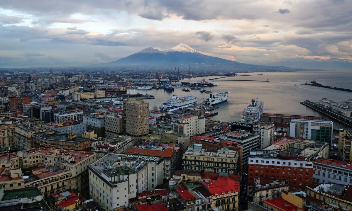 Earthquakes Hit Italy Super Volcano, Raising Spectre of Evacuations