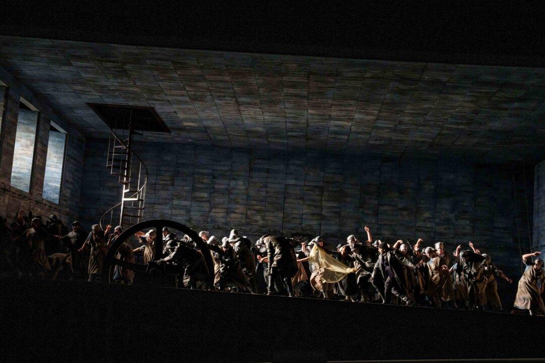 ‘The Flying Dutchman’ Sails Back to The Lyric Opera