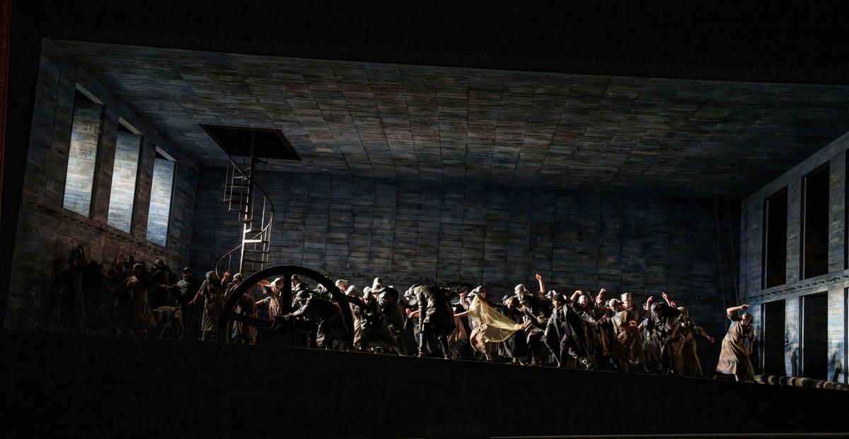 ‘The Flying Dutchman’ Sails Back to The Lyric Opera