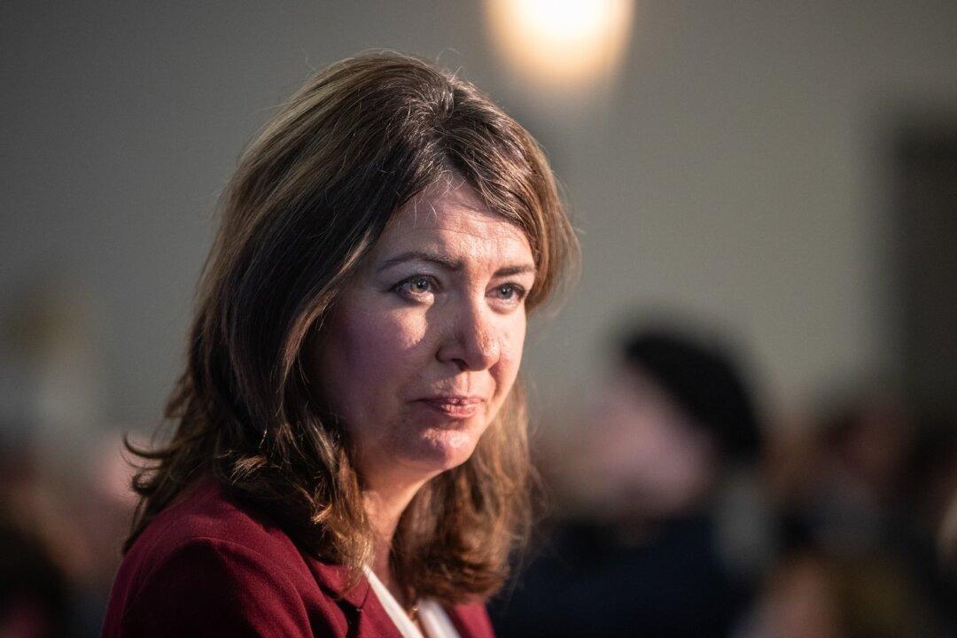 Alberta to Restrict Medical Transition for Children