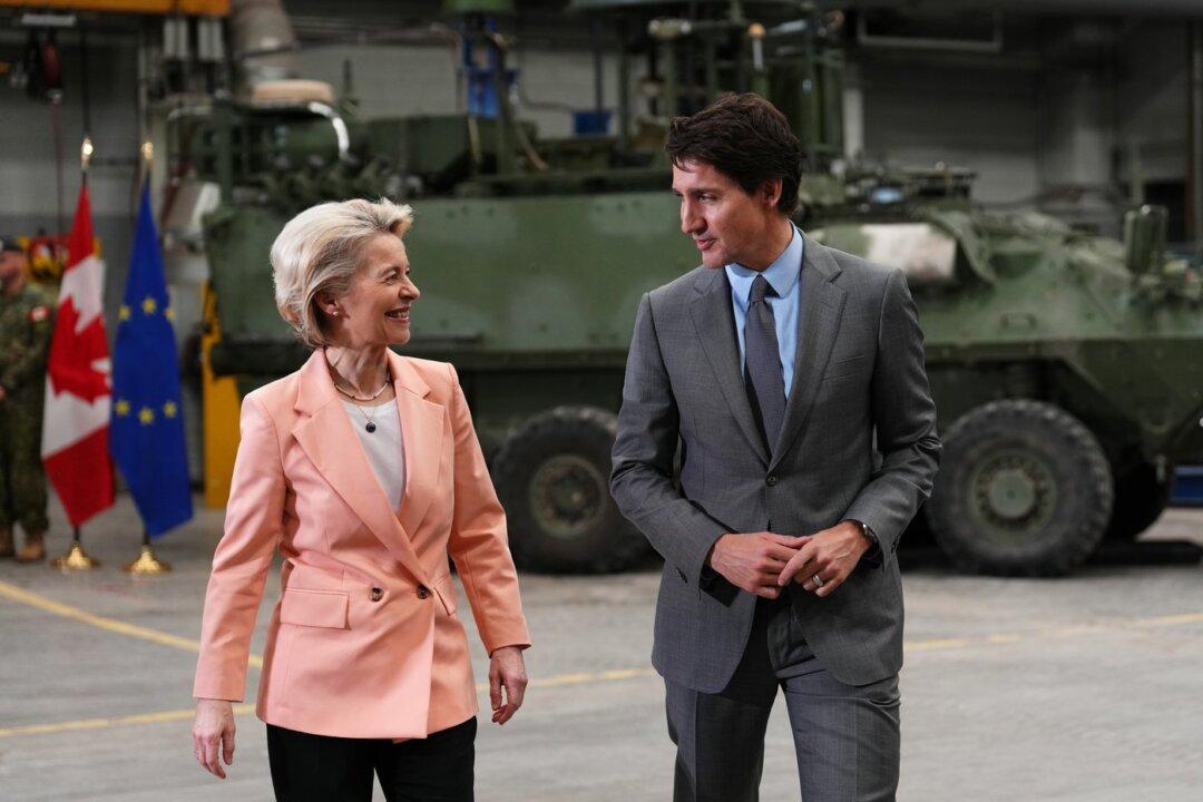 Trudeau Responds to Call From US Senators to Meet NATO Spending Target