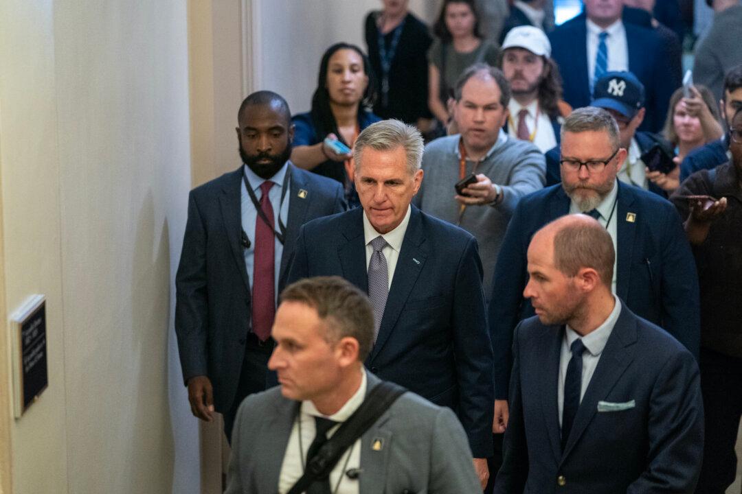 House to Vote on 45-day Stopgap Funding Bill in Last-Ditch Bid to Avert Shutdown