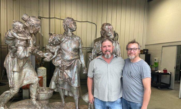A Symbiotic Relationship Between Sculptor and Foundry 