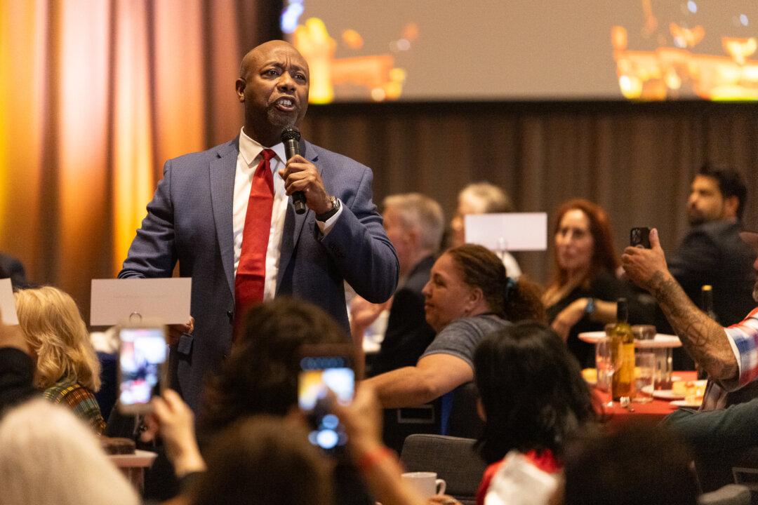 Presidential Hopeful Tim Scott Shifting Campaign Resources to Iowa