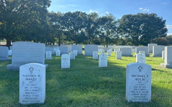 The Arlington graves of U.S. Navy SEALs Hardy and Koch. (Alice Atalanta)