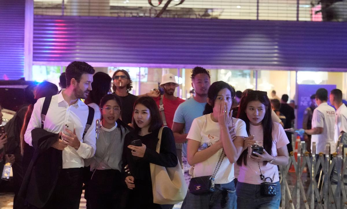 Shooting at Major Bangkok Shopping Mall Kills at Least 2, Suspect in Custody
