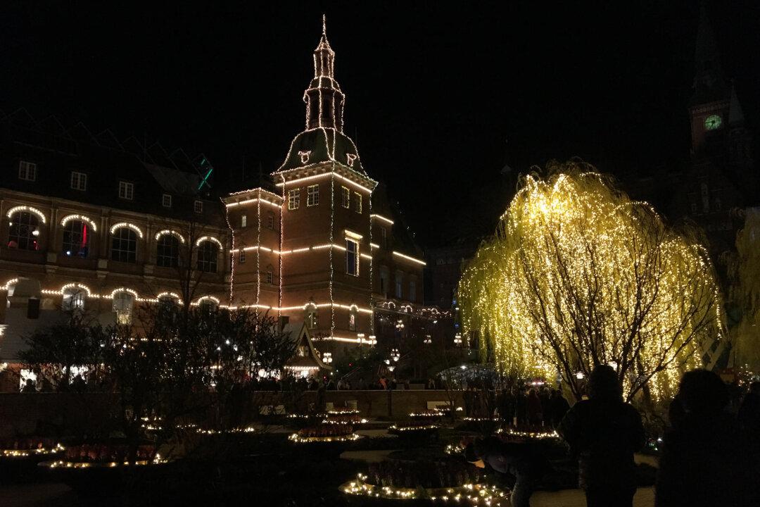 10 Classic Theme Parks That Influenced Walt Disney’s Creation of Disneyland