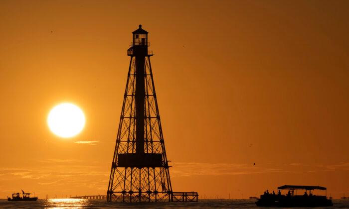 150-Year-Old Florida Keys Lighthouse Illuminated for First Time in a Decade