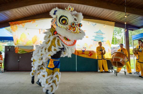 Lion dance performance at Fall Fun Festival in Otisville, N.Y., on Oct. 7, 2023. (Mark Zou/The Epoch Times)