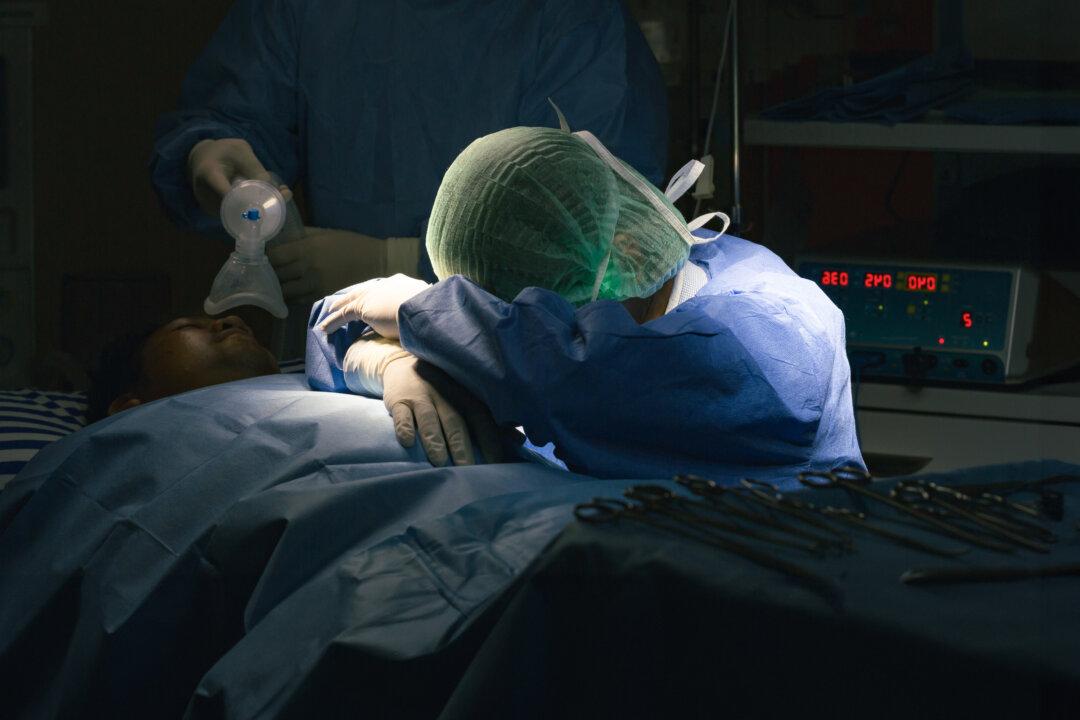 Silence Around Surgical Errors Is Jeopardizing Patients, Experts Say