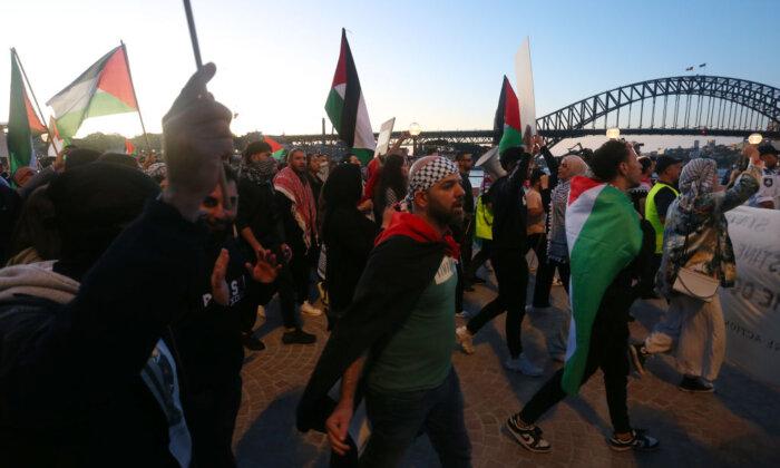 Sydney Theatre Cancels Flagship Performance, Apologises for Onstage Pro-Palestine Protest