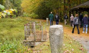 Cuddebackville Residents Recall D&H Canal Memories on Guided Walk
