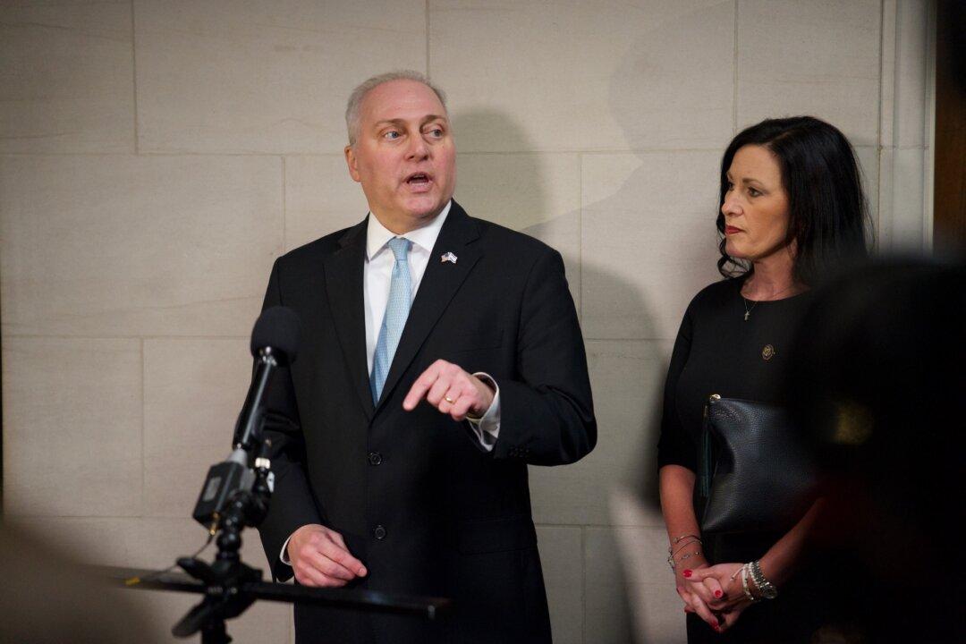 Scalise Secures GOP Speaker Nomination But Unclear If He Has Enough Votes on Floor