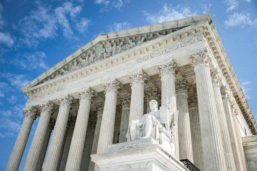 Supreme Court Skeptical of Government Stances in Immigration, Double Jeopardy Cases