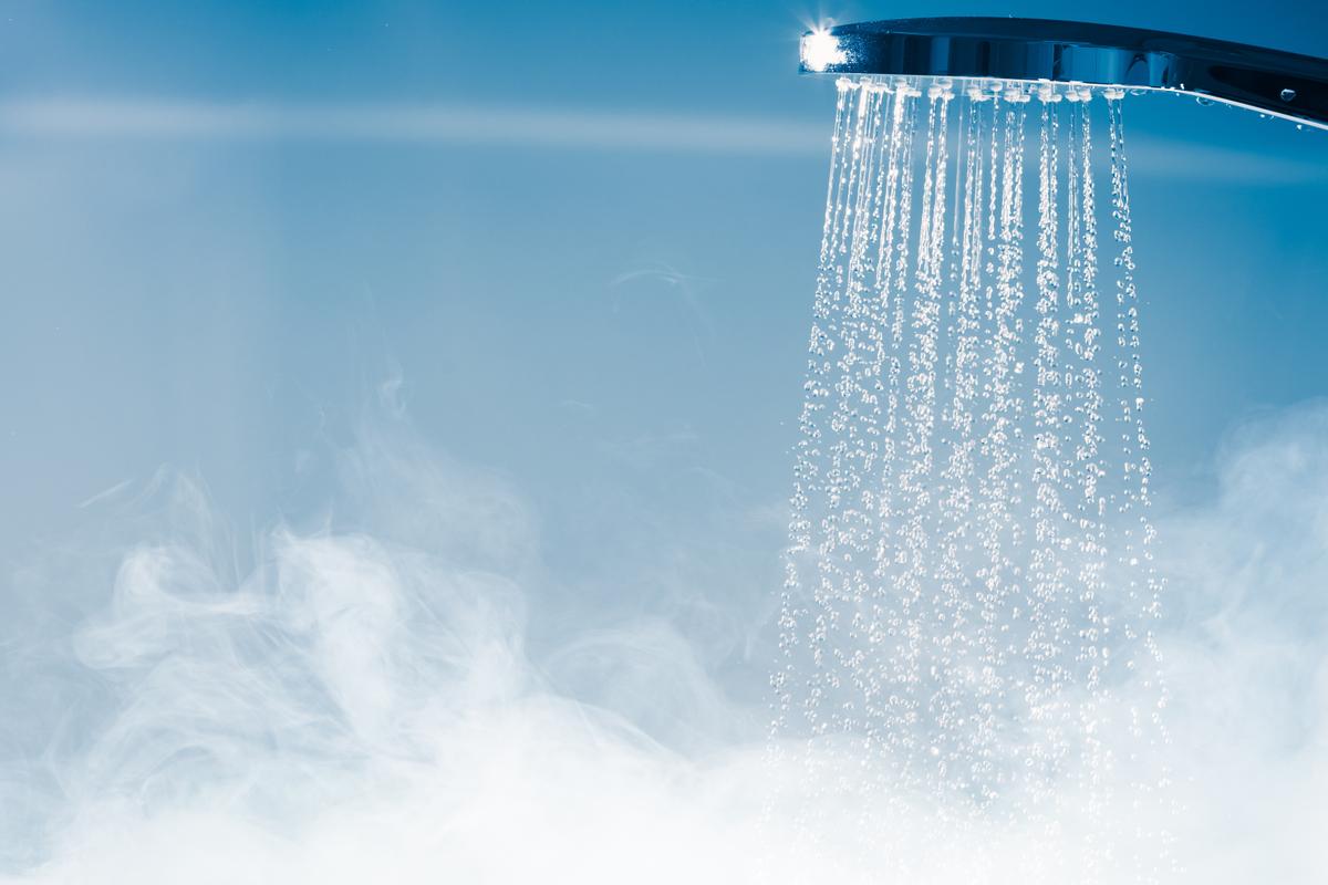 シャワーのリスク:微生物、水質、安全上のヒント