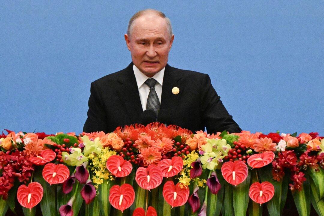 Putin Hails Deepened Ties With China as Xi Outlines His Vision for New World Order